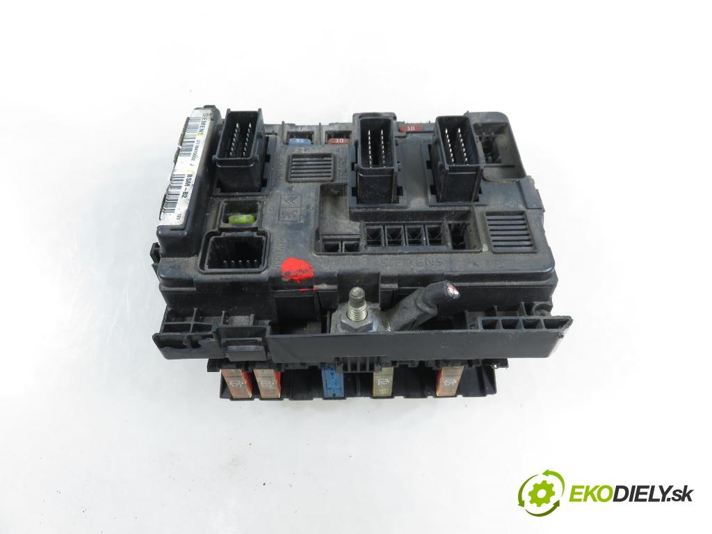 PEUGEOT PARTNER Combispace (5F) KOMBIVAN 2006 55,00 1.6 HDi 75 - 9HW (DV6BTED4) 1560,00 MODUL BSM U118470002J ; 9650618580