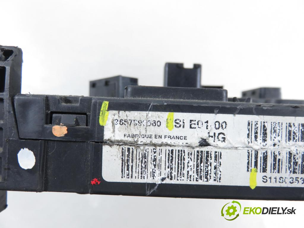 PEUGEOT PARTNER Combispace (5F) KOMBIVAN 2006 55,00 1.6 HDi 75 - 9HW (DV6BTED4) 1560,00 MODUL BSI S118085320F ; 9657999680