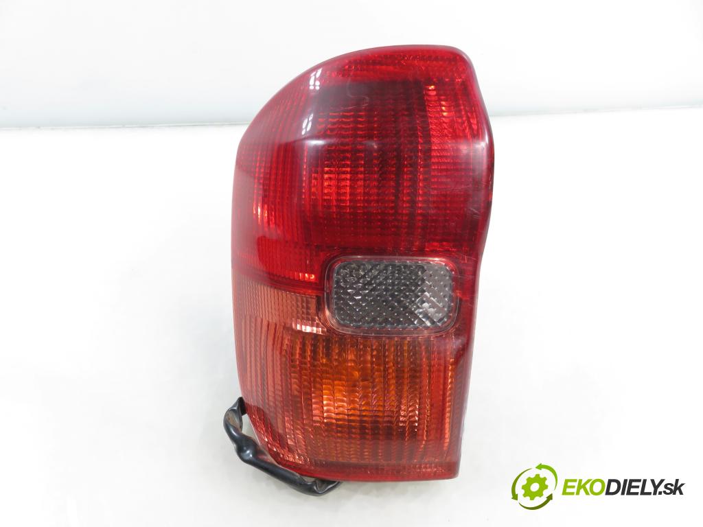 TOYOTA RAV 4 II (_A2_) SUV 2003 85,00 2.0 D-4D 4WD 116 - 1CD-FTV 1995,00 Svetlo ľavé zadné