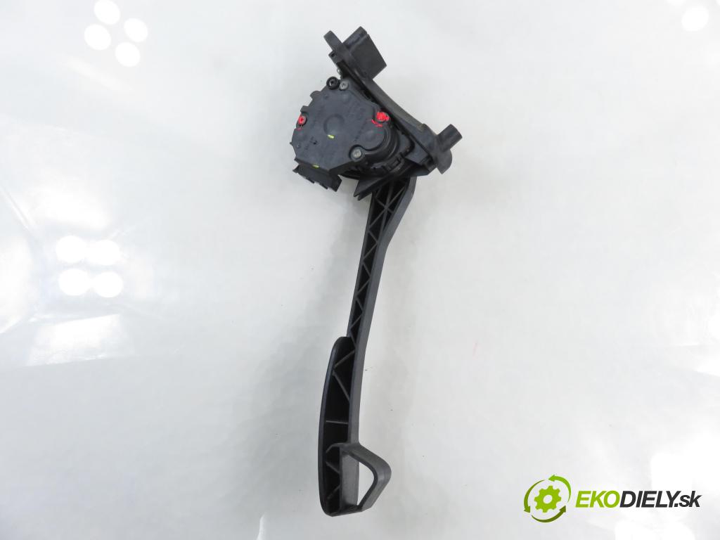 VOLVO S80 I (TS, XY) SEDAN 2000 147,00 2.9 - B 6294 S 2922,00 Potenciometer plynu 9496822 (Potenciometer plynového pedálu)