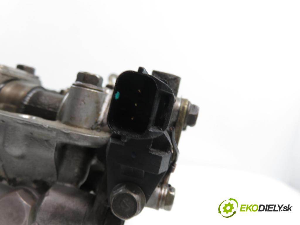 MITSUBISHI OUTLANDER I (CU_W) SUV 2005 100,00 2.0 (CU2W) - 4G63 (DOHC 16V) 1997,00 hlava
