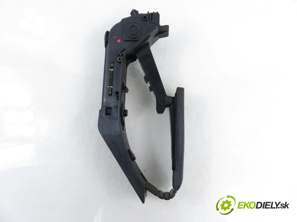 MERCEDES-BENZ KLASA S (W220) SEDAN 2003 191,00 S 400 CDI V8 260 - OM 628.960 3996,00 Potenciometer plynu 2203000104 (Potenciometer plynového pedálu)