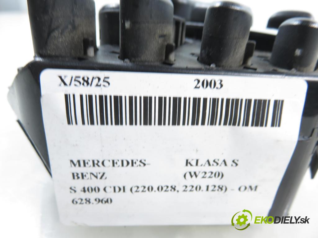 MERCEDES-BENZ KLASA S (W220) SEDAN 2003 191,00 S 400 CDI V8 260 - OM 628.960 3996,00 prepínač ovládania SEDADLO: 2208211679