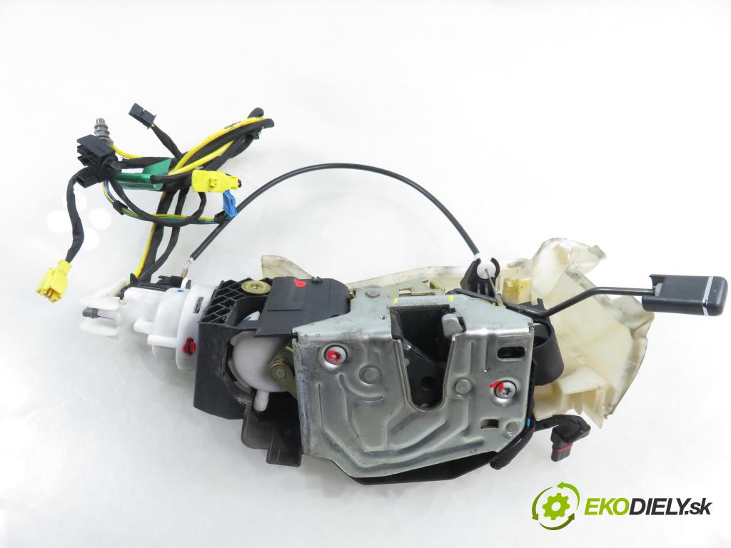 MERCEDES-BENZ KLASA S (W220) SEDAN 2003 191,00 S 400 CDI V8 260 - OM 628.960 3996,00 zámok 2207207235