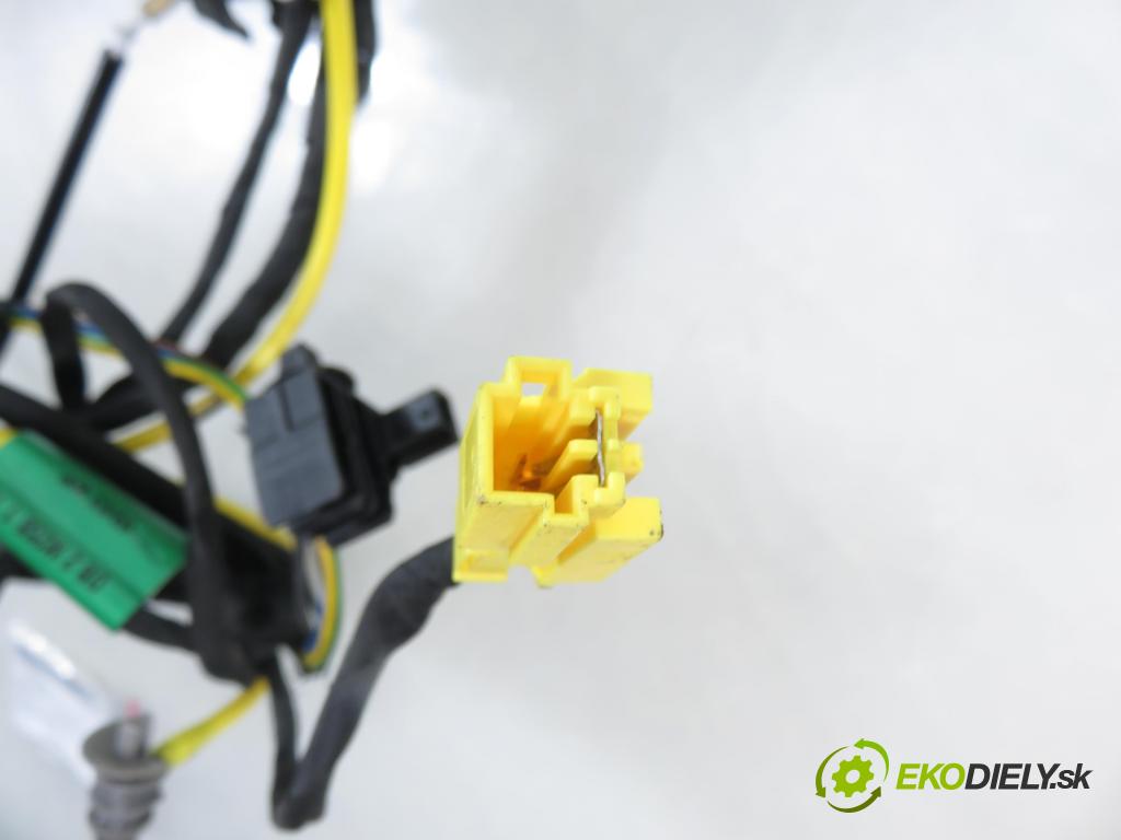 MERCEDES-BENZ KLASA S (W220) SEDAN 2003 191,00 S 400 CDI V8 260 - OM 628.960 3996,00 zámok 2207207235