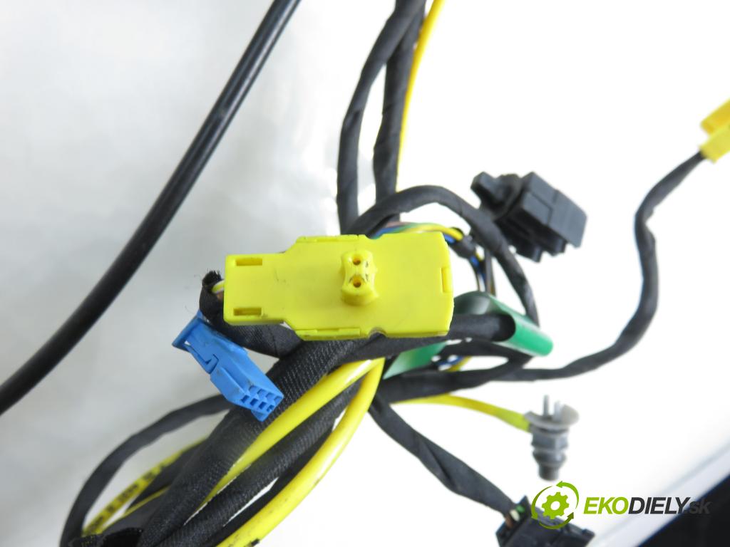 MERCEDES-BENZ KLASA S (W220) SEDAN 2003 191,00 S 400 CDI V8 260 - OM 628.960 3996,00 zámok 2207207235