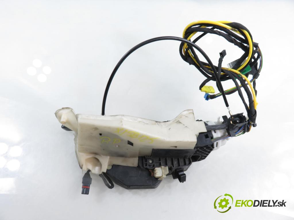 MERCEDES-BENZ KLASA S (W220) SEDAN 2003 191,00 S 400 CDI V8 260 - OM 628.960 3996,00 zámok 2207207235