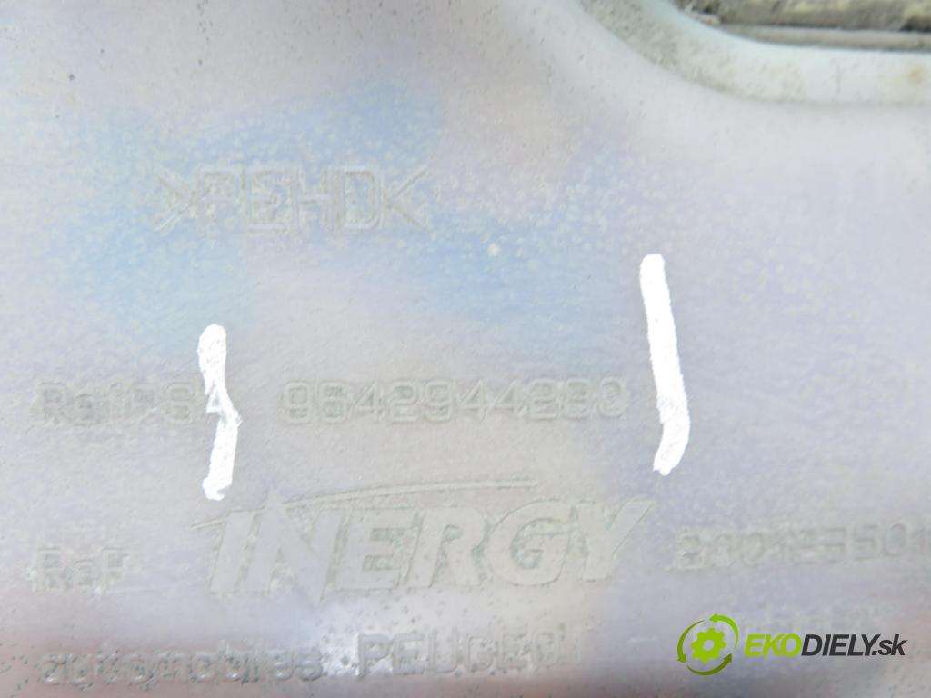 PEUGEOT 407 (6D_) SEDAN 2005 100,00 2.0 HDi 135 - RHR 1997,00 Nádržka KAPALINA: FAP 9642944280