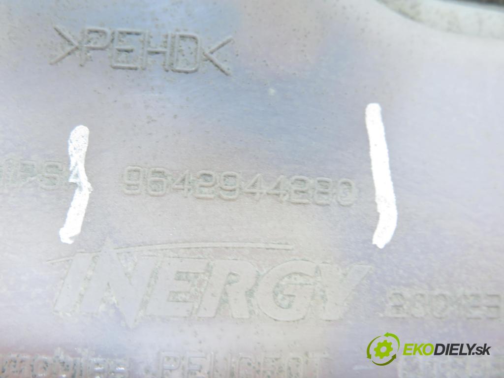 PEUGEOT 407 (6D_) SEDAN 2005 100,00 2.0 HDi 135 - RHR 1997,00 Nádržka KAPALINA: FAP 9642944280