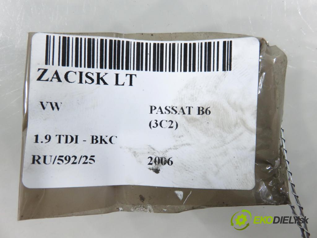 VW PASSAT B6 (3C2) SEDAN 2006 77,00 1.9 TDI PD 105 - BKC 1896,00 Brzdič strmeň LT 