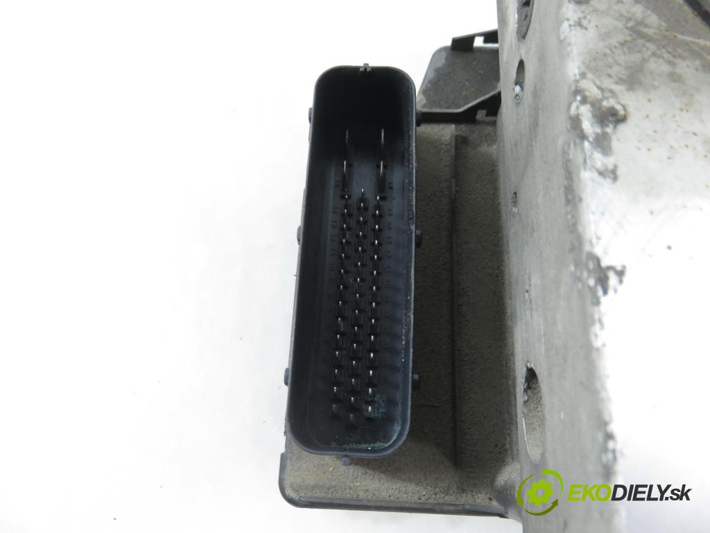 VOLVO S80 I (TS, XY) SEDAN 2000 147,00 2.9 - B 6294 S 2922,00 Pumpa ABS 9496931 ; 10094704053 ; 9496930 (Pumpa ABS)