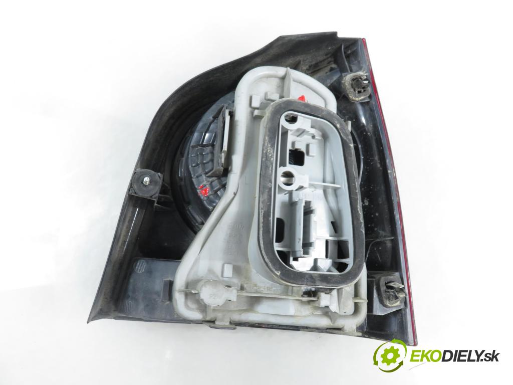VW POLO (9N_) HB 2008 44,00 1.2 6V 60 - BBM 1198,00 Svetlo ľavé zadné