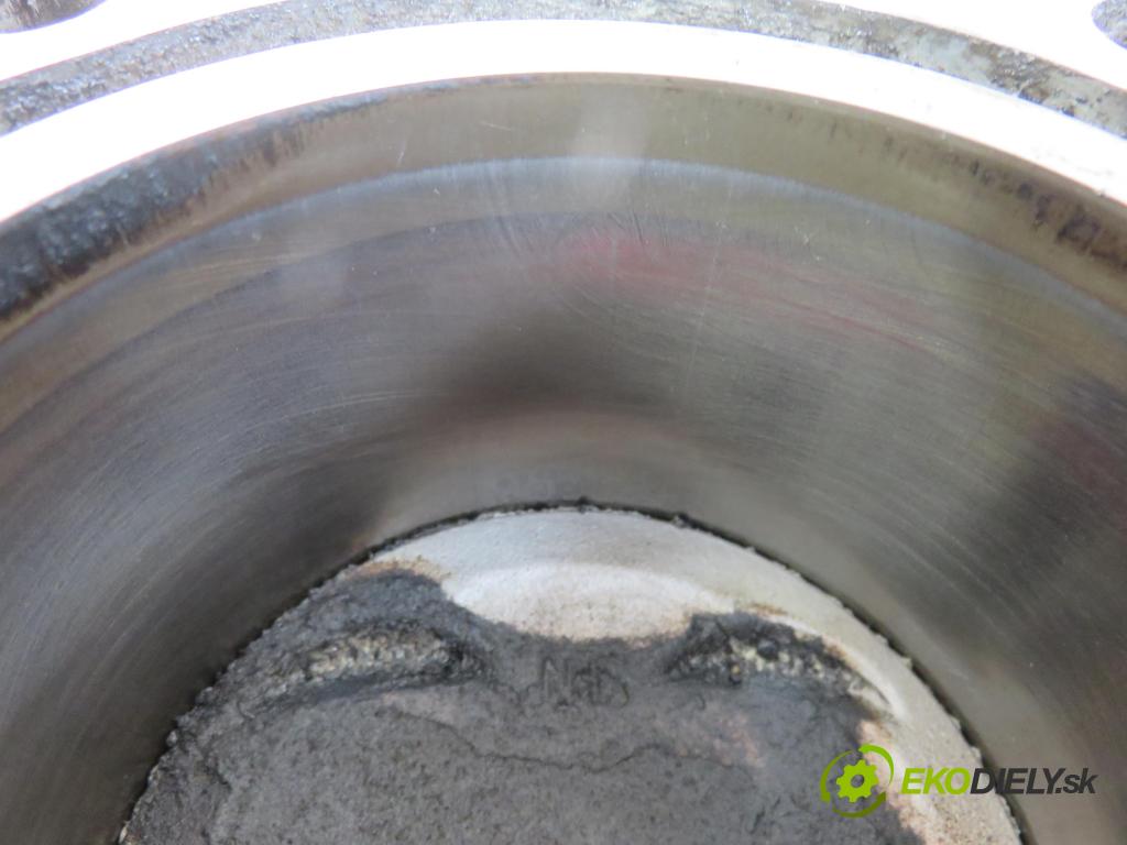 HONDA CR-V I (RD) SUV 1998 94,00 2.0 16V 4WD (RD1, RD3) - B20B3 1972,00 blok Motor B20B3 (Blok motora)