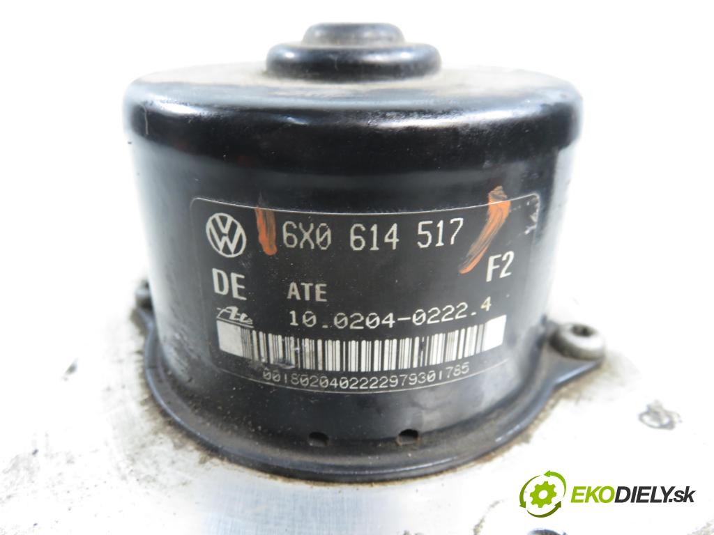 VW BORA (1J2) SEDAN 2000 85,00 2 - AQY 1984,00 Pumpa ABS 1C0907379 ; 6X0614517 (Pumpa ABS)