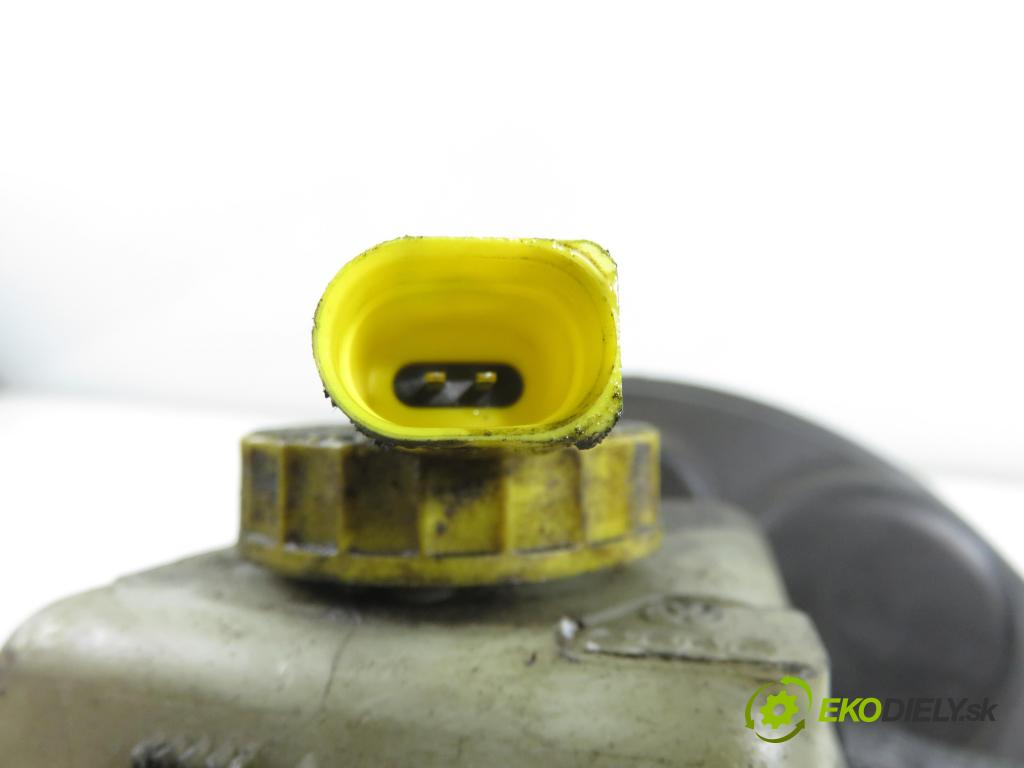 SKODA OCTAVIA I Combi (1U5) KOMBI 2002 74,00 1.9 TDI 4x4 - ATD 1896,00 posilovač 1J1614105AB ; 03786435024 (Servočerpadlo)