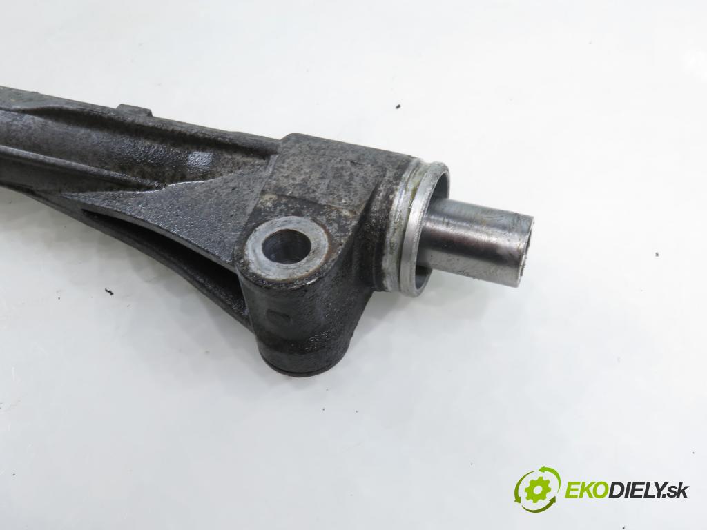 TOYOTA RAV 4 III (_A3_) SUV 2007 130,00 2.2 D 4WD 177 - 2AD-FHV 2231,00 Riadenie bez servočerpadlo NSK0031