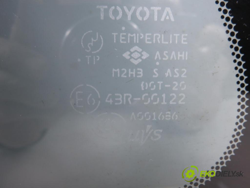TOYOTA RAV 4 II (_A2_) SUV 2005 85,00 2.0 D-4D 4WD 116 - 1CD-FTV 1995,00 Okno dverí LT
