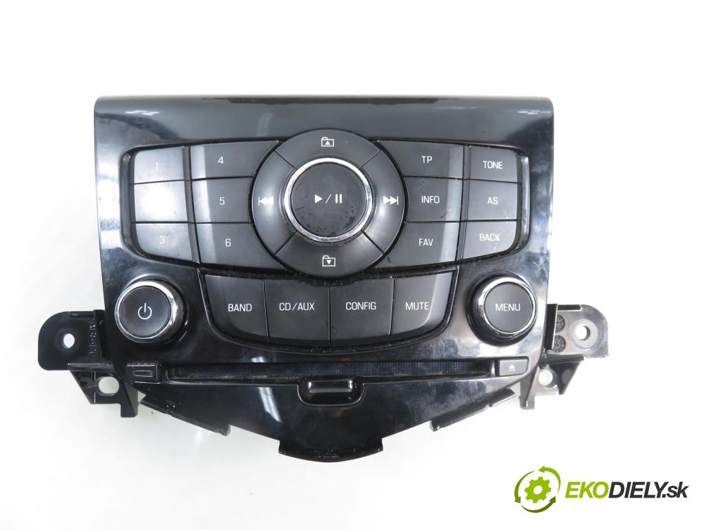 CHEVROLET CRUZE liftback (J305) HB 2012 120,00 2.0 Dsl - LNP 1998,00 RADIO CD 95485438 ; 22773672