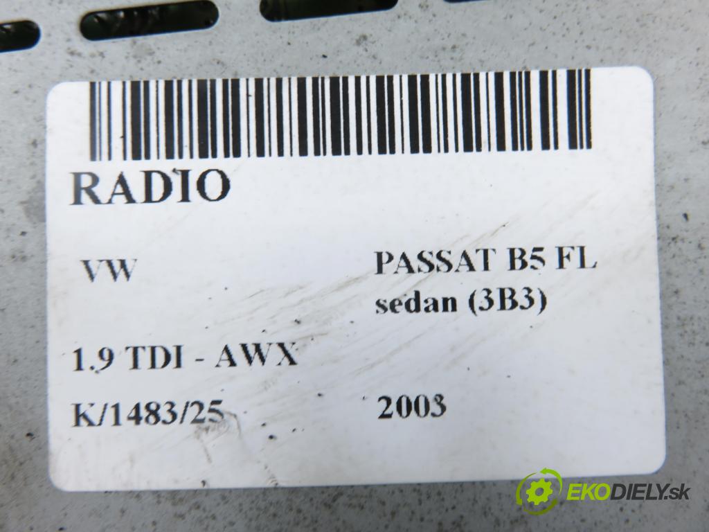 VW PASSAT B5.5 (3B3) SEDAN 2003 96,00 1.9 TDI - AWX 1896,00 RADIO Modul 1J0035186D