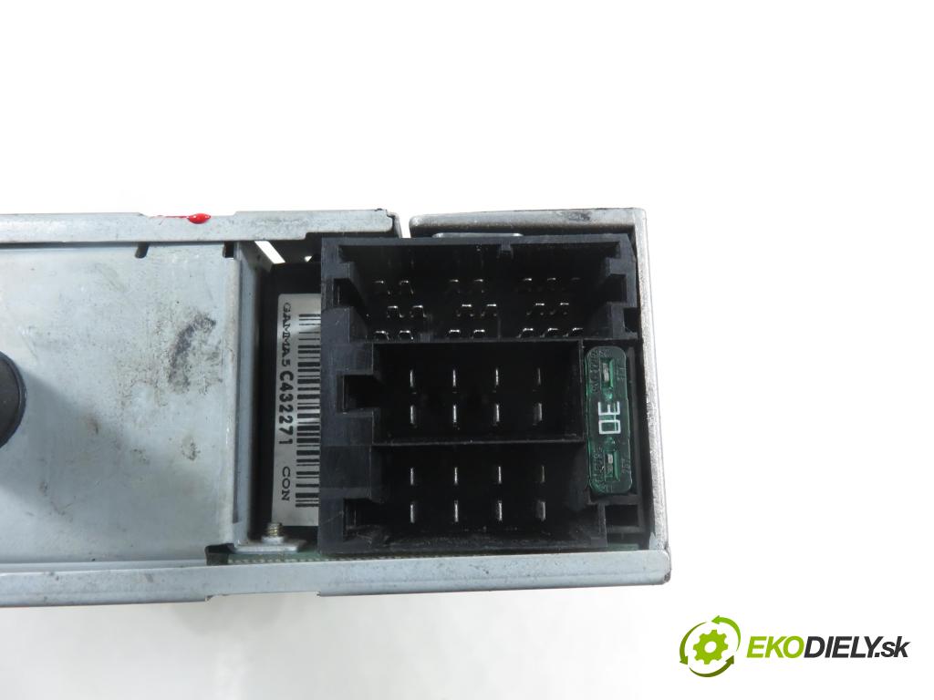 VW PASSAT B5.5 (3B3) SEDAN 2003 96,00 1.9 TDI - AWX 1896,00 RADIO Modul 1J0035186D