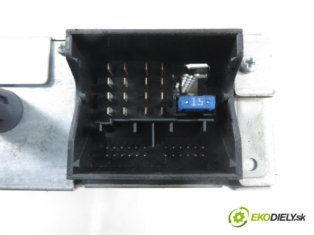 FIAT ULYSSE (179_) VAN 2003 94,00 2.2 JTD - 4HW (DW12ATED4) 2179,00 RADIO CD 554550071212