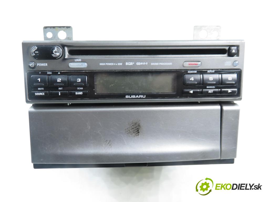 SUBARU FORESTER (SG_) KOMBI 2006 92,00 2.0 AWD 125 - EJ201 1994,00 RADIO CD A2C53064768