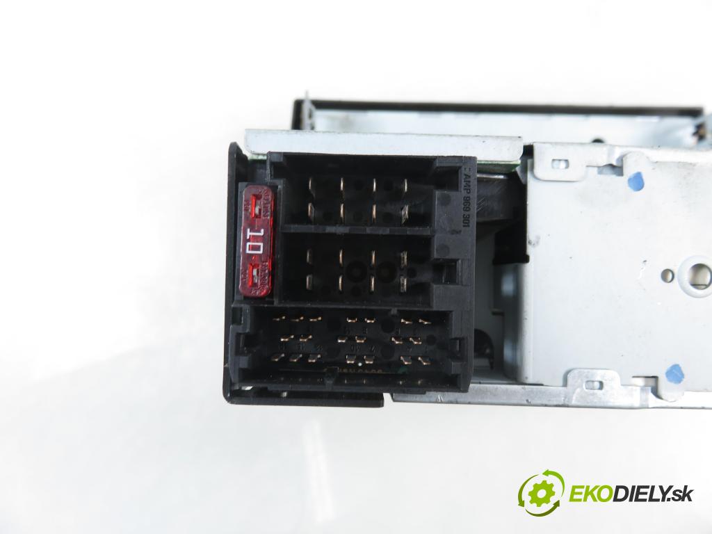 OPEL AGILA (A) (H00) HB 2004 51,00 1.3 CDTI - Z 13 DT 1248,00 RADIO CD 24469304