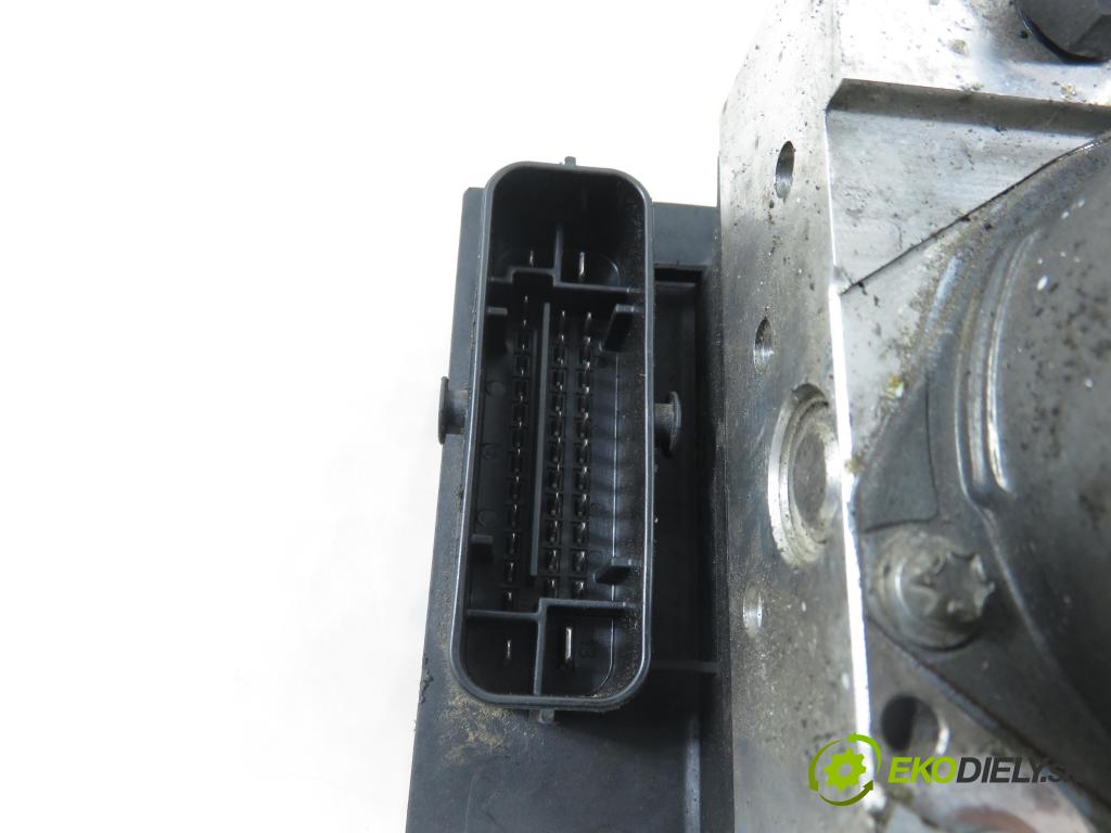 AUDI A6 (4F2, C6) SEDAN 2004 165,00 3.0 TDI quattro - BMK 2967,00 Pumpa ABS 0265950359 ; 4F0910517E ; 4F0614517A (Pumpa ABS)