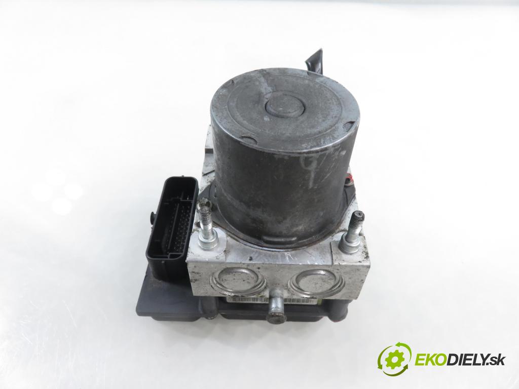 AUDI A6 (4F2, C6) SEDAN 2004 165,00 3.0 TDI quattro - BMK 2967,00 Pumpa ABS 0265950359 ; 4F0910517E ; 4F0614517A (Pumpa ABS)