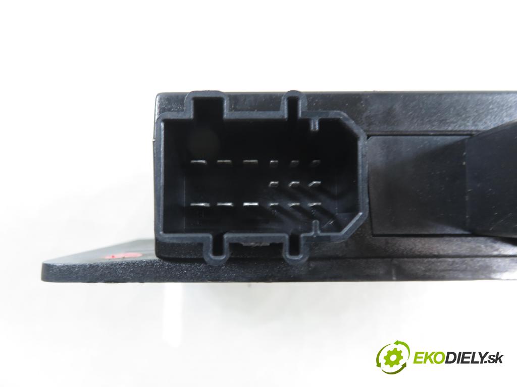 VW PASSAT B5 (3B2) SEDAN 1999 81,00 1.9 TDI 110 - AFN 1896,00 MODUL komfortu 1K0959799N ; 5DK007954