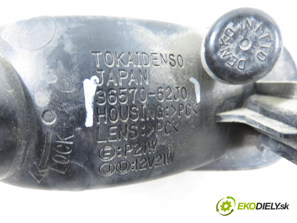 SUZUKI SWIFT III (MZ, EZ) HB 2007 68,00 1.3 4x4 (RS 413) - M13A 1328,00 Svetlo hmlové zadné 3657062J0