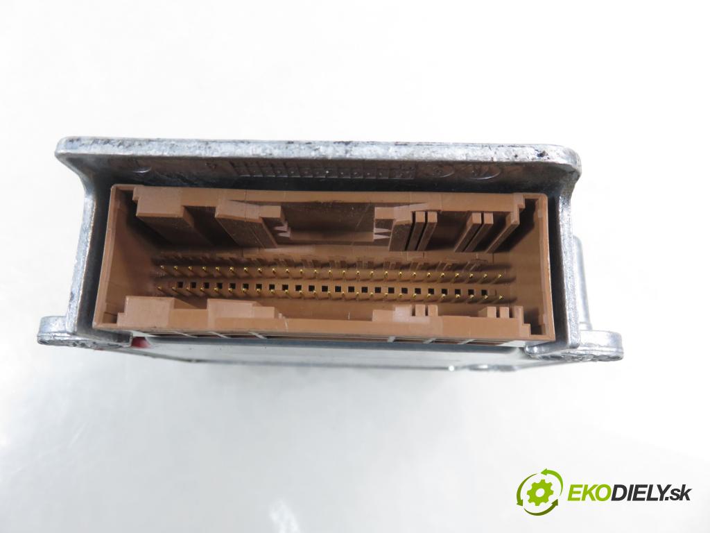 SUZUKI SWIFT III (MZ, EZ) HB 2007 68,00 1.3 4x4 (RS 413) - M13A 1328,00 MODUL air BAG 3891062J10000 ; 5WK43539