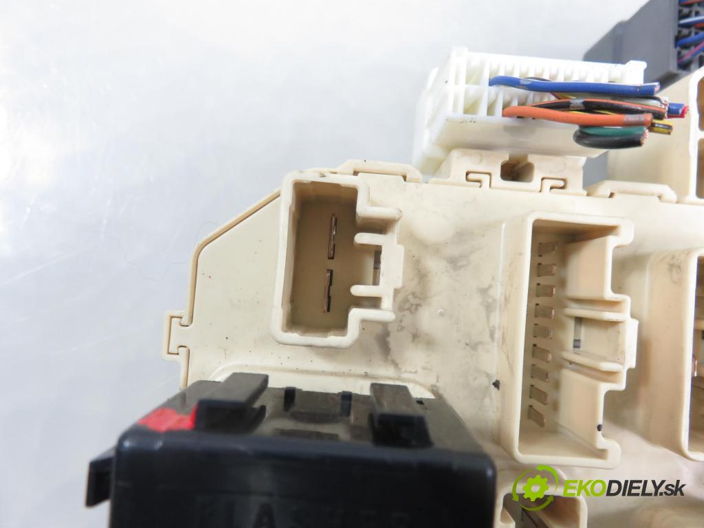 SUZUKI SWIFT III (MZ, EZ) HB 2007 68,00 1.3 4x4 (RS 413) - M13A 1328,00 MODUL BSI 3677062JB0