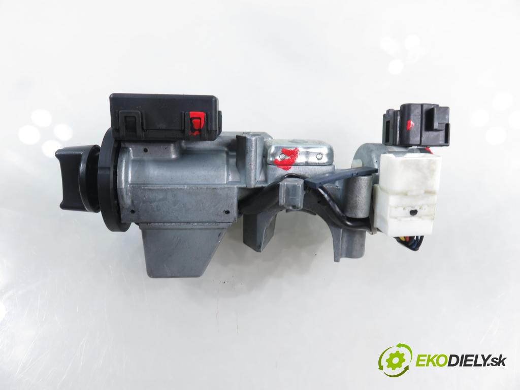 SUZUKI SWIFT III (MZ, EZ) HB 2007 68,00 1.3 4x4 (RS 413) - M13A 1328,00 spinačka 3397062J00 (Spínacia skrinka)