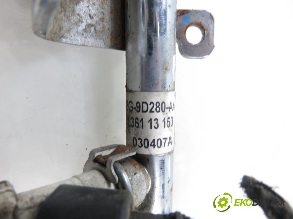 FORD FOCUS C-MAX (DM2) MINIVAN 2003 88,00 1.8 - CSDA 1798,00 Lišta vstrekovacia 4M8G9D280AA (Vstrekovacia lišta)