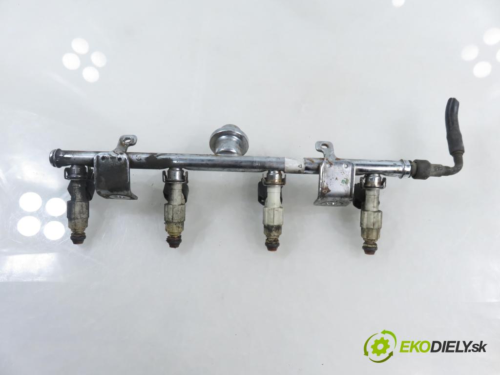 FORD FOCUS C-MAX (DM2) MINIVAN 2003 88,00 1.8 - CSDA 1798,00 Lišta vstrekovacia 4M8G9D280AA (Vstrekovacia lišta)