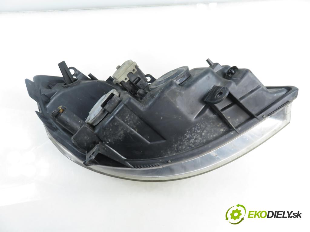 RENAULT SCENIC II (JM0/1_) MINIVAN 2005 88,00 1.9 DCI - F9Q 812 1870,00 Svetlo LP