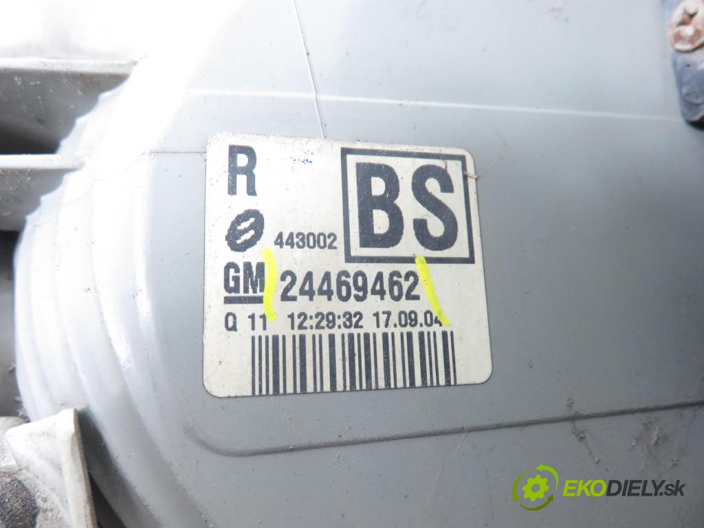 OPEL VECTRA C Kombi (Z02) KOMBI 2004 88,00 1.9 CDTI - Z 19 DT 1910,00 Svetlo pravé zadné 24469462
