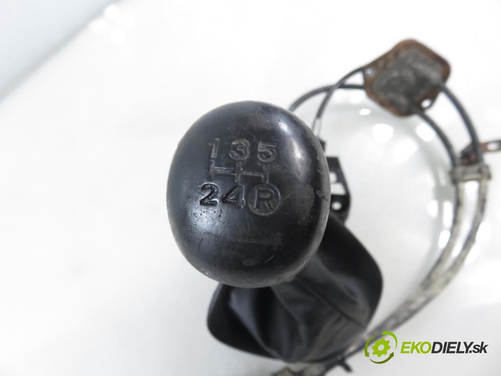 CITROEN C1 (PM_, PN_) HB 2007 40,00 1.4 HDi - 8HT (DV4TD) 1398,00 ZVEDÁK: 335300H010