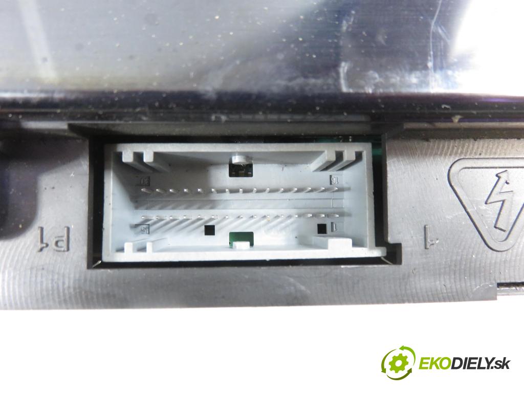 RENAULT SCENIC II (JM0/1_) MINIVAN 2005 88,00 1.9 DCI - F9Q 812 1870,00 Prístrojovka elektrický P8200451505A