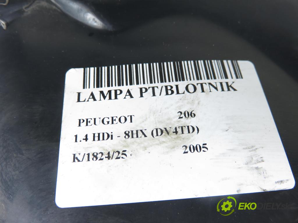 PEUGEOT 206 liftback (2A/C) HB 2005 51,00 1.4 HDi - 8HX (DV4TD) 1398,00 světlo pravé zadní