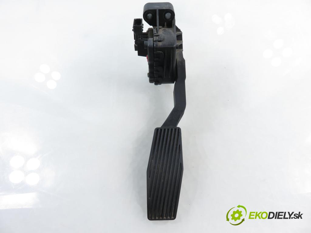 OPEL ASTRA G sedan (T98) HB 2001 55,00 1.7 DTI 16V - Y 17 DT 1686,00 Potenciometer plynu 9157998BK ; 6PV00811200 (Potenciometer plynového pedálu)