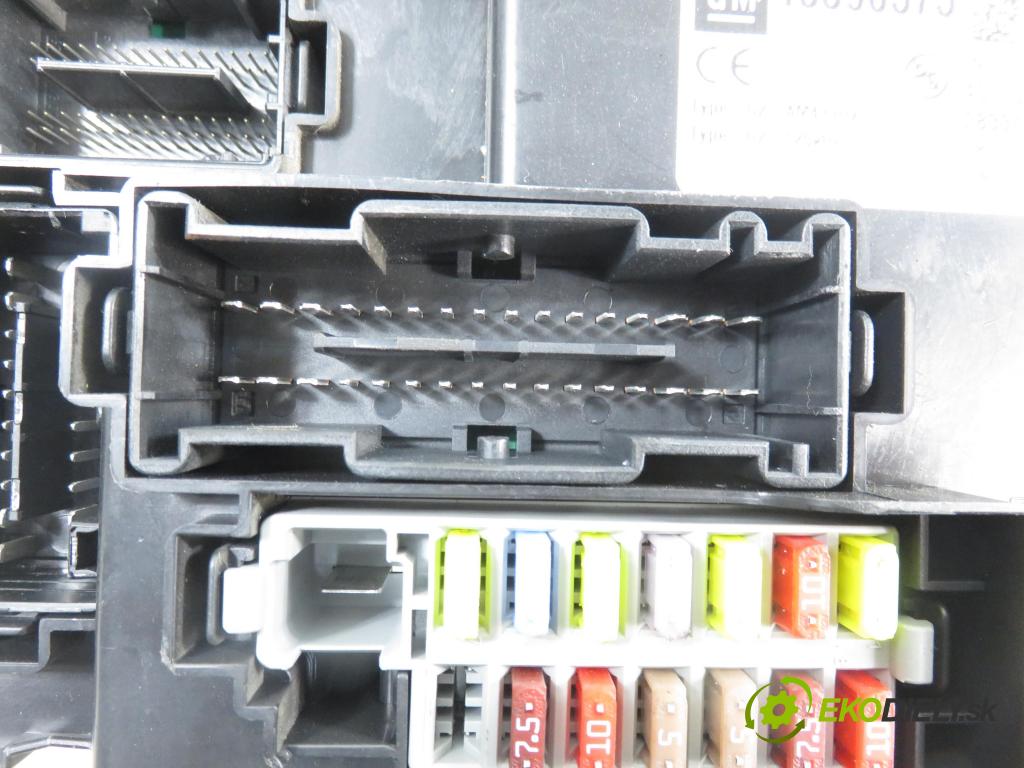 OPEL MERIVA B nadwozie wielkoprzestrzenne (MPV) (S10) MINIVAN 2008 88,00 1.4 LPG - A 14 NEL 1364,00 MODUL BSI 13396575