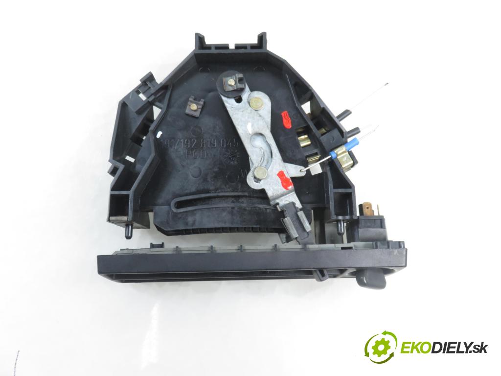 VW GOLF II (19E, 1G1) HB 1991 44,00 1.6 TD - 1V 1589,00 Panel kúrenia 191192819045A