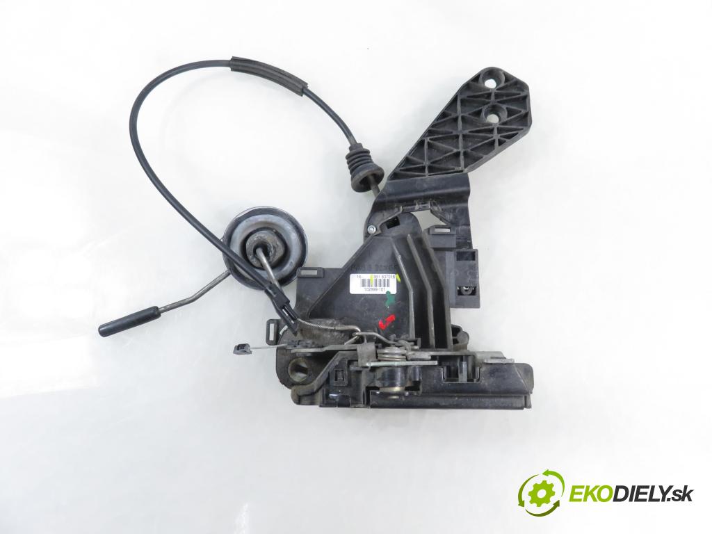 VW TRANSPORTER V Skrzynia (7HA, 7HH, 7EA, 7EH) FURGON 2005 77,00 1.9 TDI PD 105 - AXB 1896,00 zámok 3B1837016