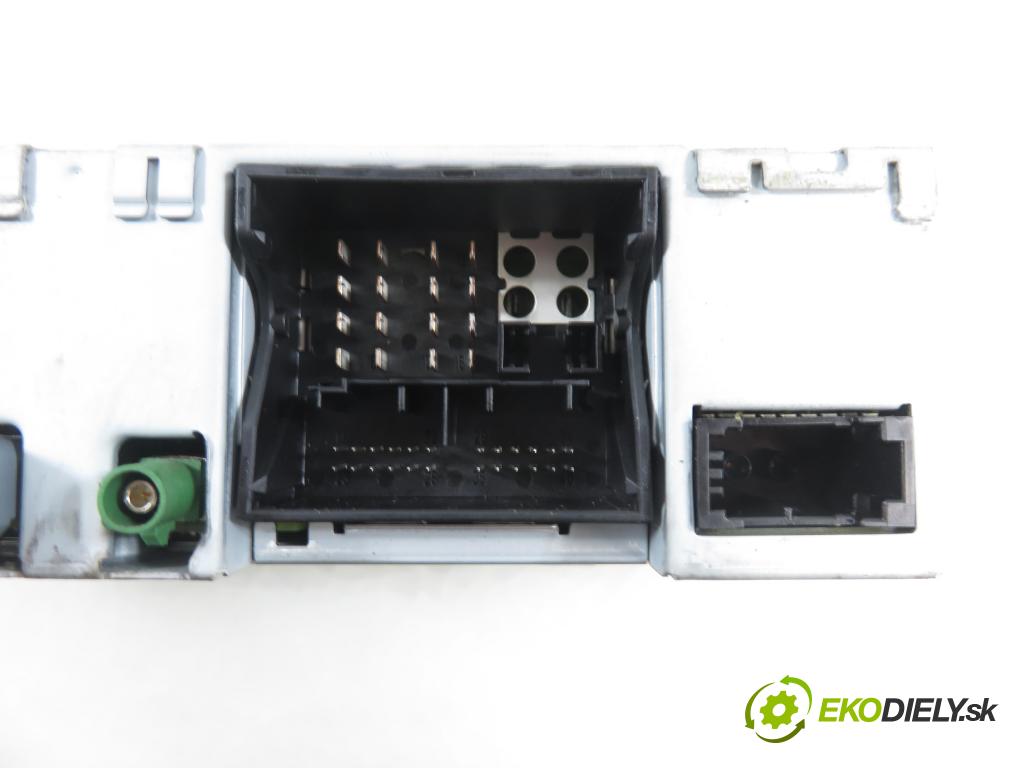 AUDI A4 Avant (8K5, B8) KOMBI 2009 105,00 2.0 TDI - CAGA 1968,00 čítač navigácie 8T1035666E (Elektrosúčasti ostatné)