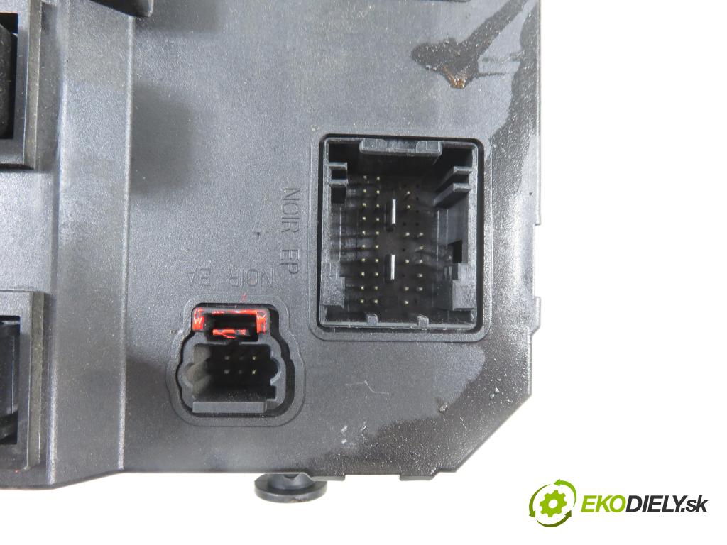 PEUGEOT 206 liftback (2A/C) HB 2005 51,00 1.4 HDi - 8HX (DV4TD) 1398,00 MODUL BSI S118085220