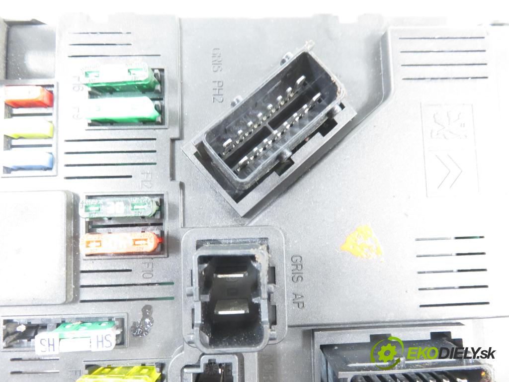 PEUGEOT 206 liftback (2A/C) HB 2005 51,00 1.4 HDi - 8HX (DV4TD) 1398,00 MODUL BSI S118085220