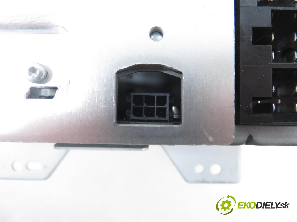 KIA CEE'D SW (ED) KOMBI 2008 66,00 1.6 CRDi 90 - D4FB-L 1582,00 RADIO X961401H500