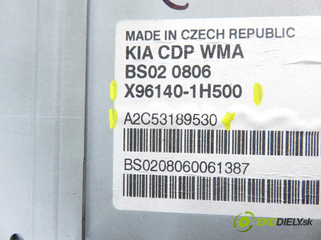 KIA CEE'D SW (ED) KOMBI 2008 66,00 1.6 CRDi 90 - D4FB-L 1582,00 RADIO X961401H500